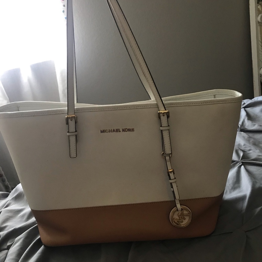 Michael kors purse